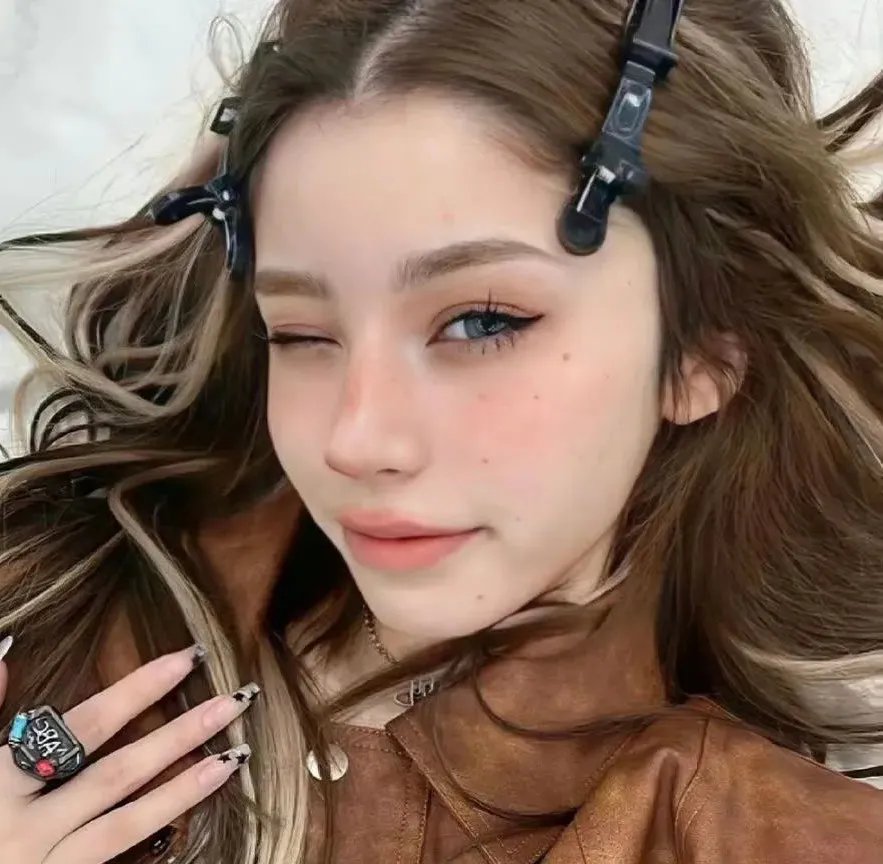 盲少的心动辣妹